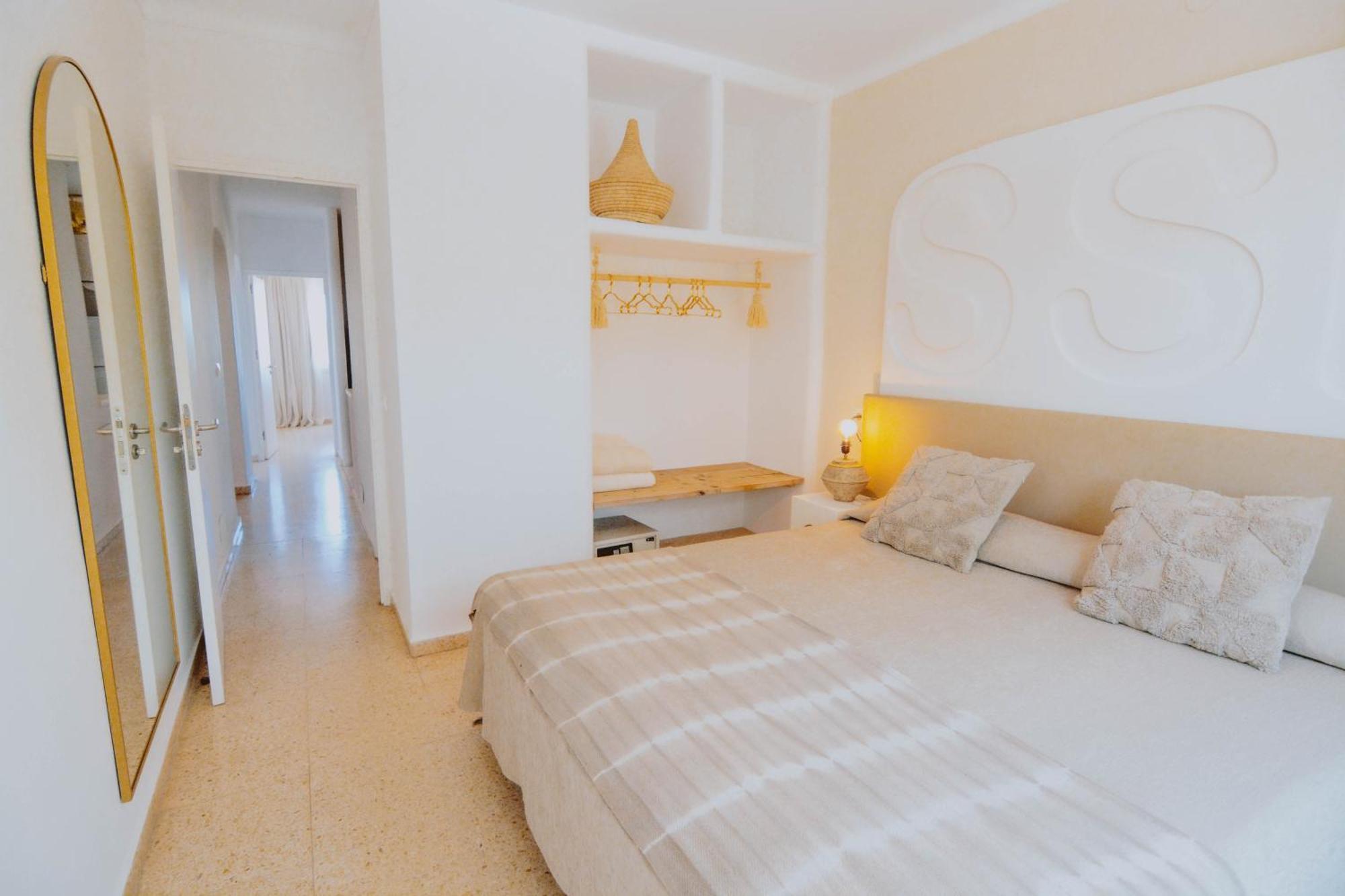 Aparthotel Secret Oasis Ibiza-Only Adults Sant Antoni de Portmany Esterno foto