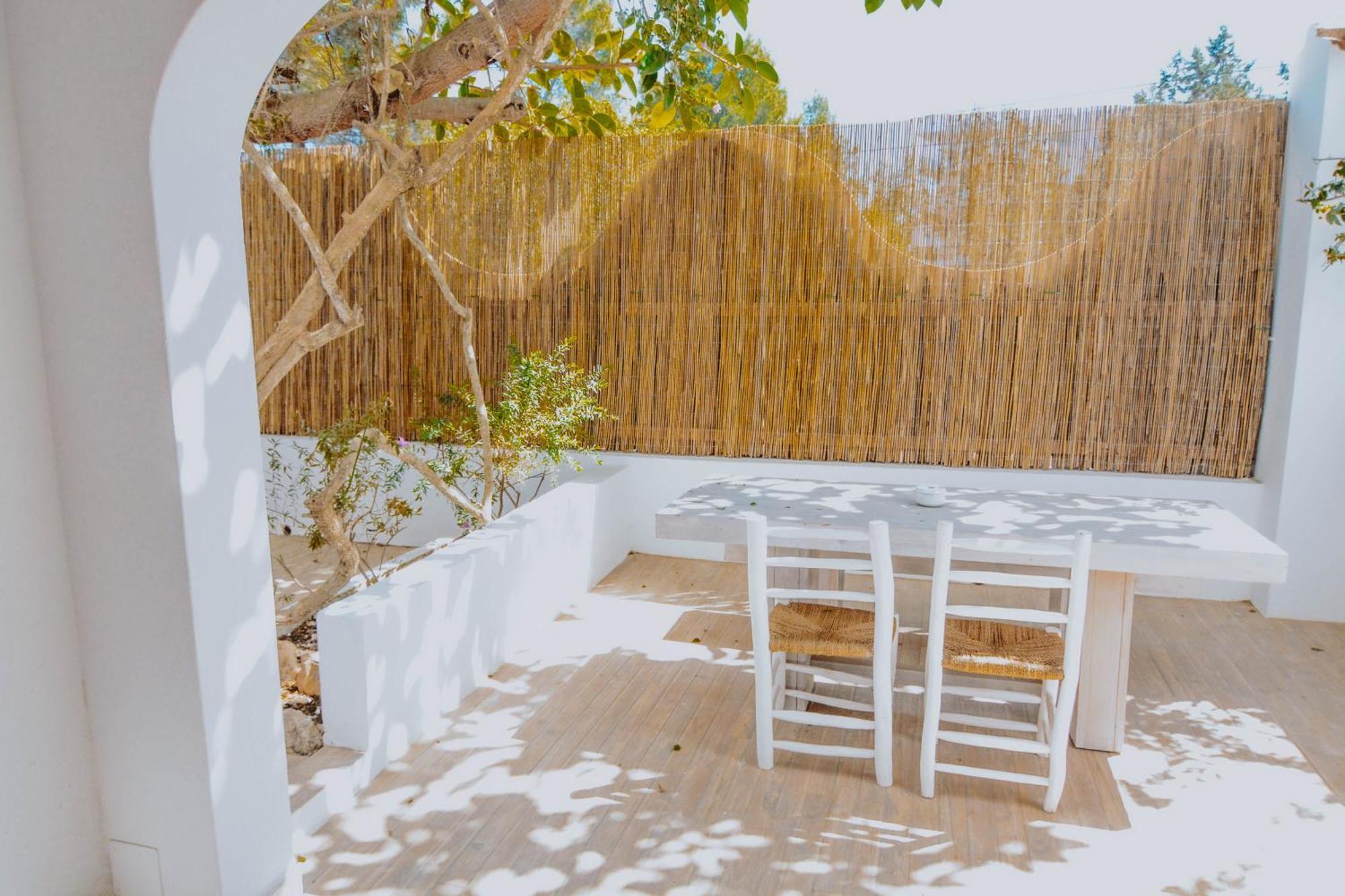 Aparthotel Secret Oasis Ibiza-Only Adults Sant Antoni de Portmany Esterno foto