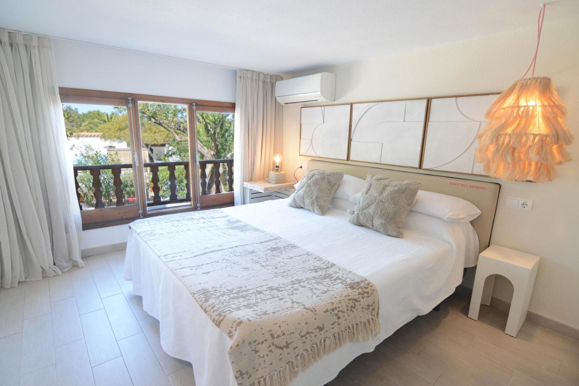 Aparthotel Secret Oasis Ibiza-Only Adults Sant Antoni de Portmany Esterno foto