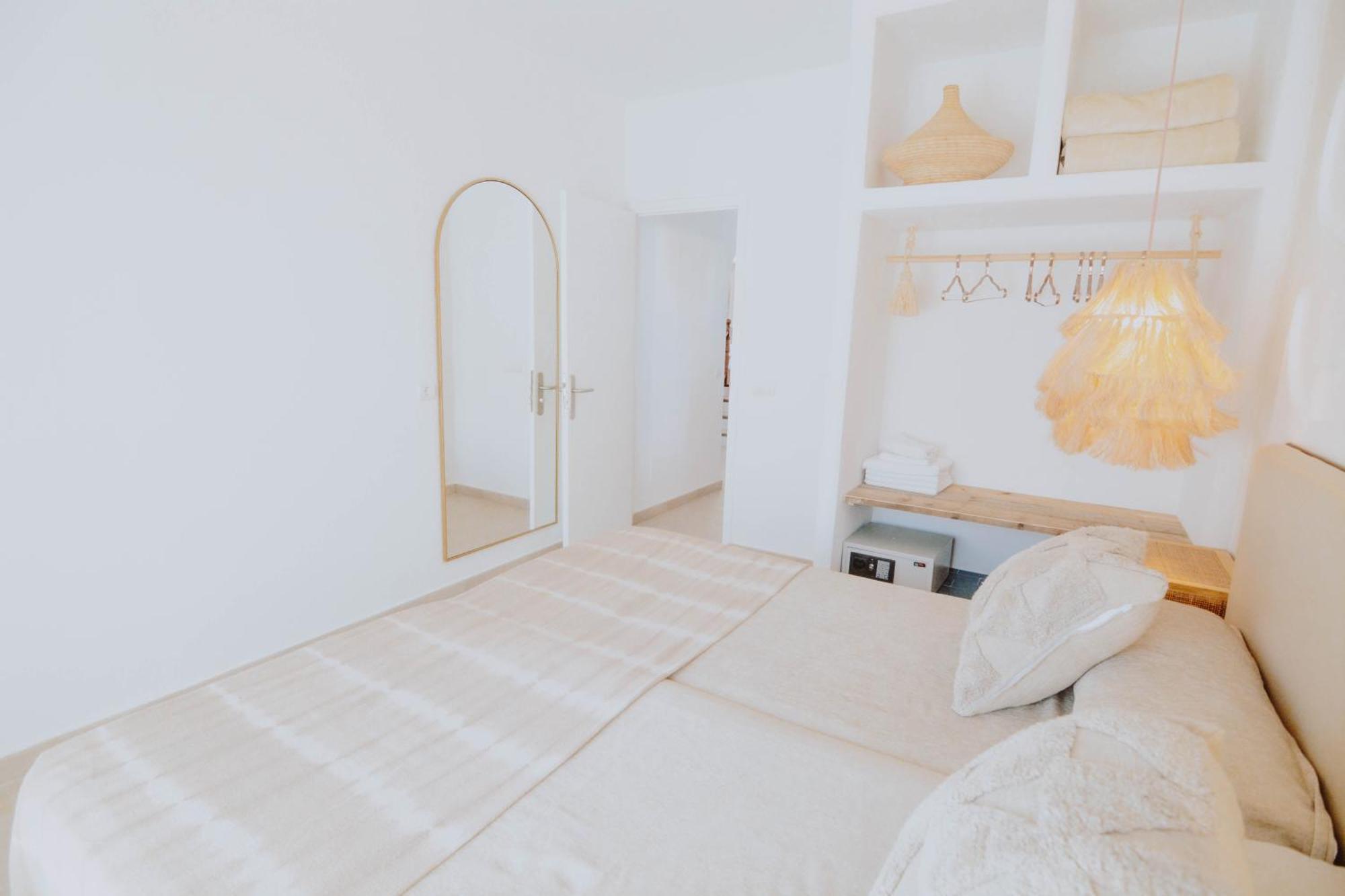 Aparthotel Secret Oasis Ibiza-Only Adults Sant Antoni de Portmany Esterno foto