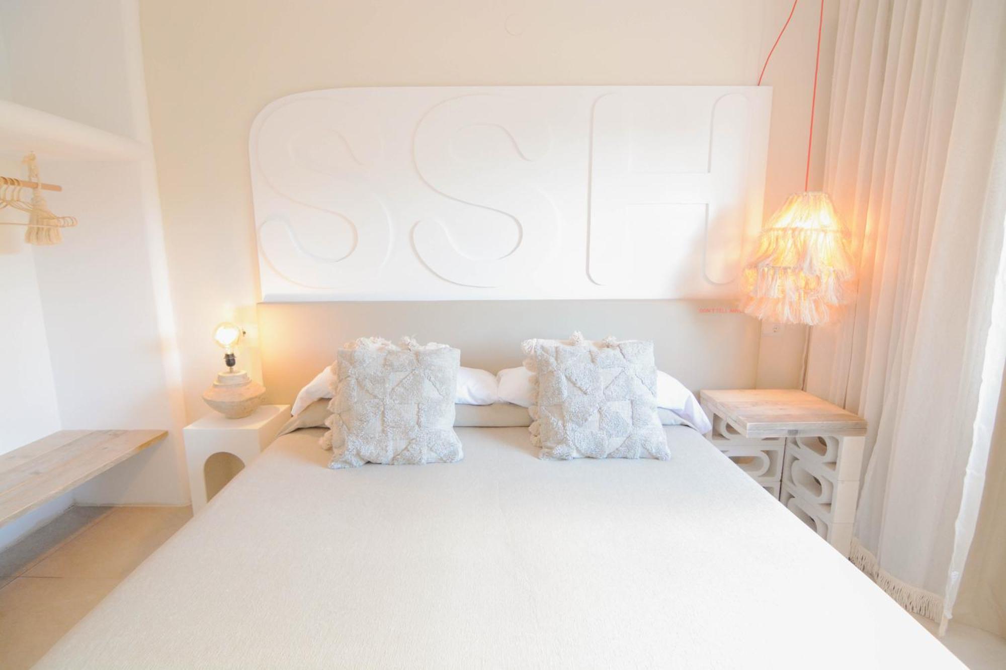 Aparthotel Secret Oasis Ibiza-Only Adults Sant Antoni de Portmany Esterno foto